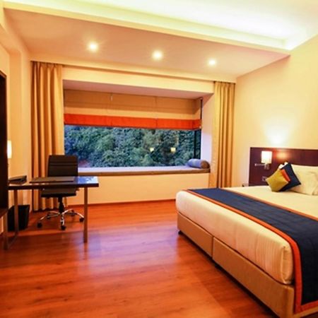 Hotel Central Park Manipal Luaran gambar