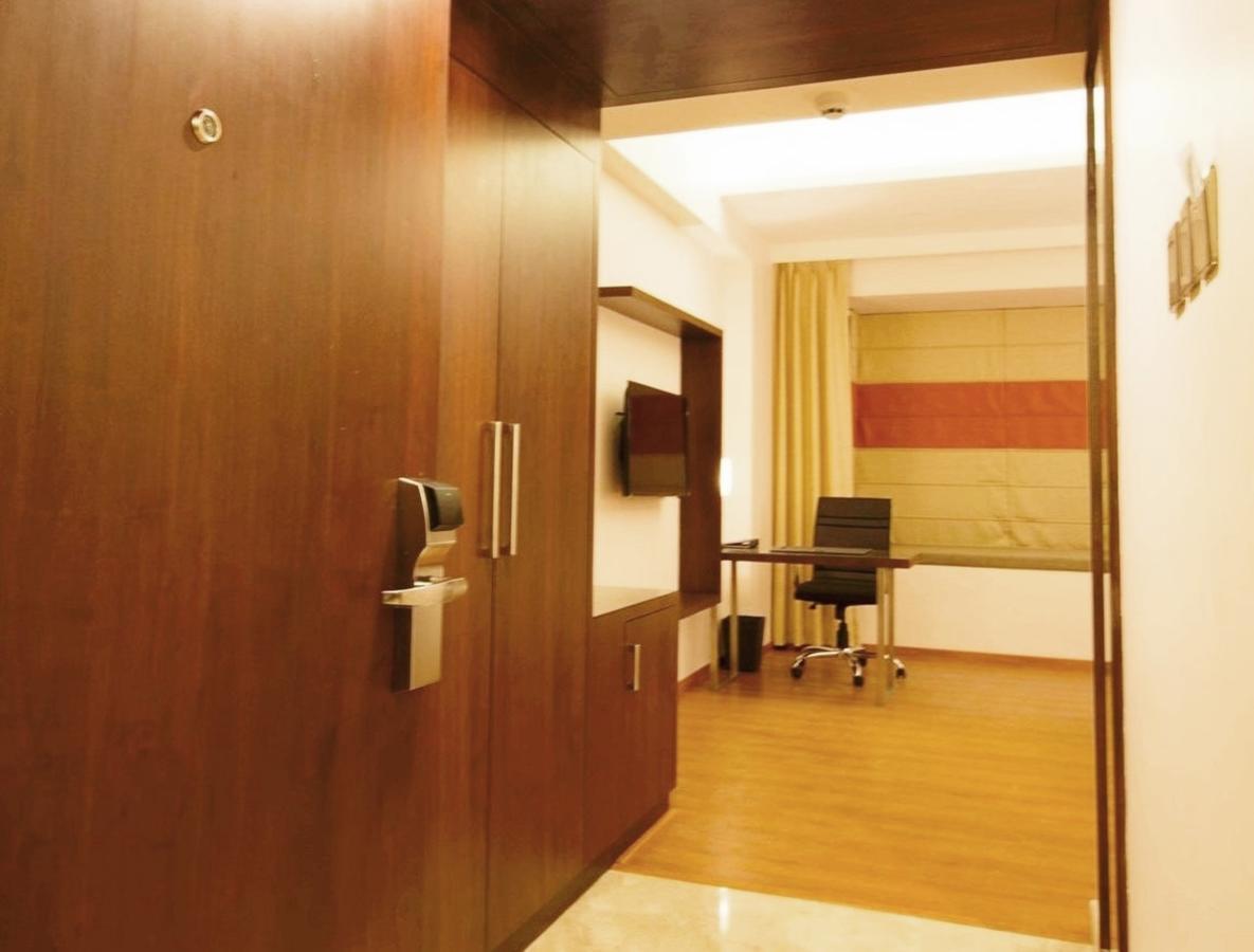 Hotel Central Park Manipal Luaran gambar