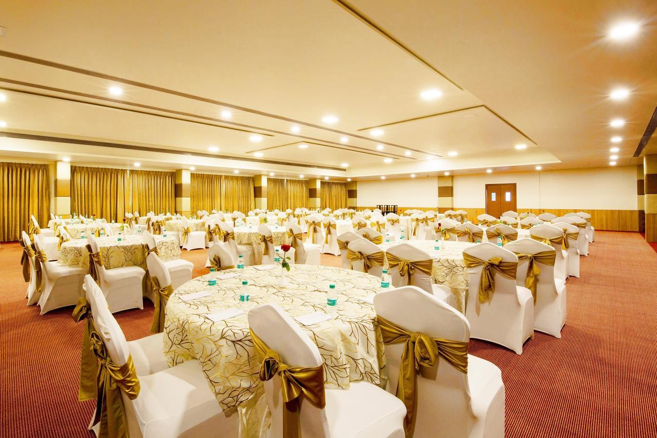 Hotel Central Park Manipal Luaran gambar