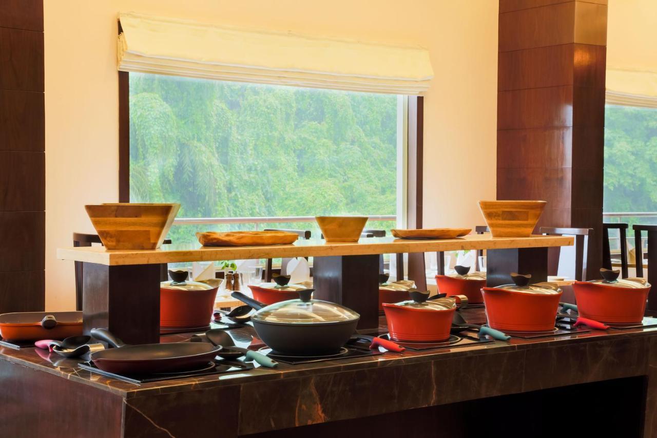 Hotel Central Park Manipal Luaran gambar
