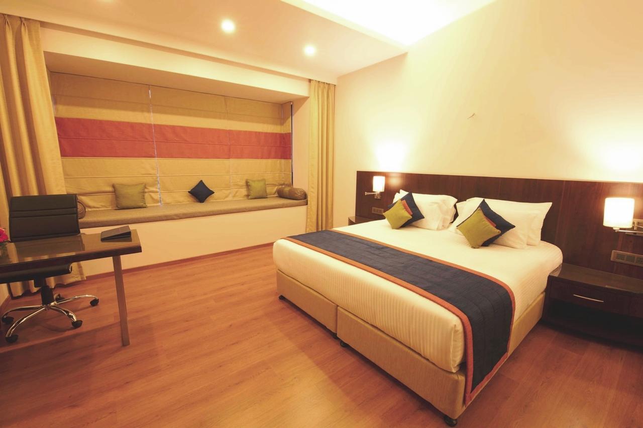 Hotel Central Park Manipal Luaran gambar